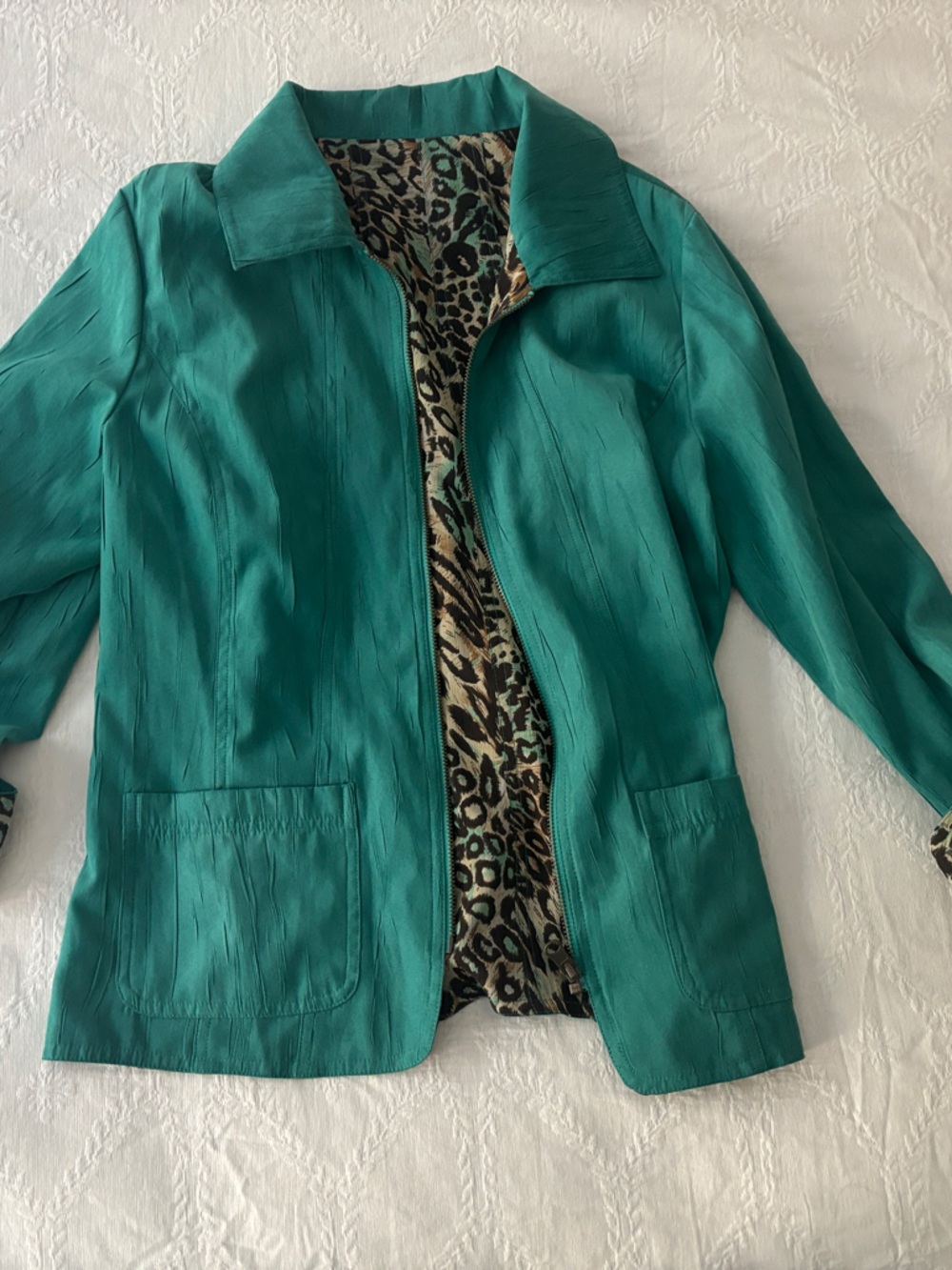 Reversible Teal Women's Blazer with Leopard-Print with matching T-shirt